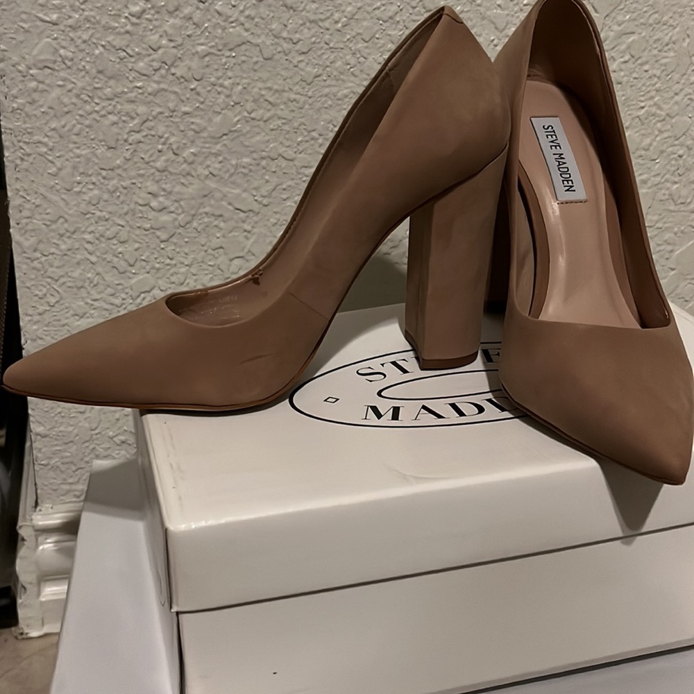 New Steve Madden Pumps
